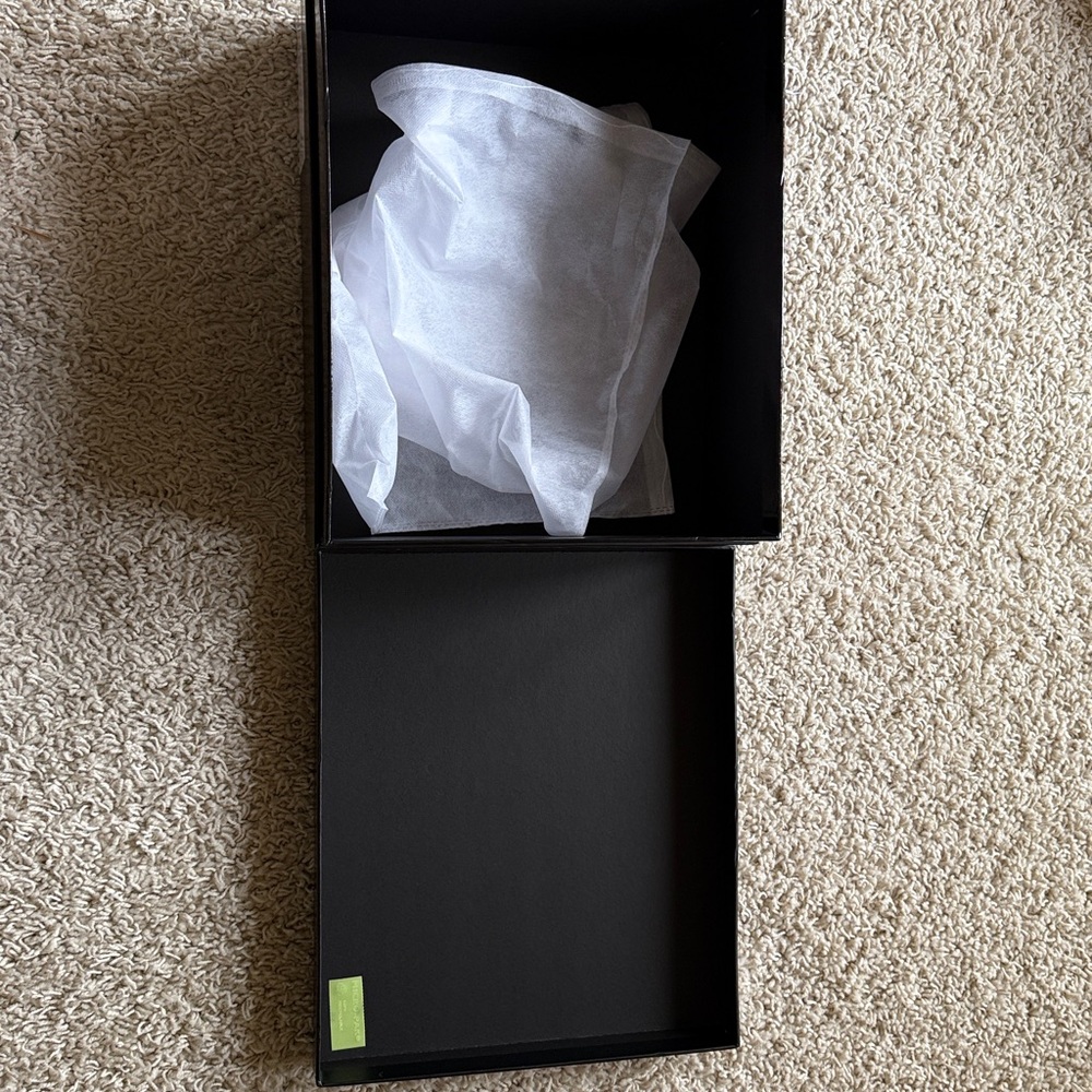 Black Men's Accessory Box - Picture 4 of 4